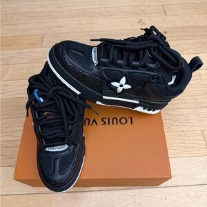 Louis Vuitton Black Kids' Trainer Sneakers Size 7-13